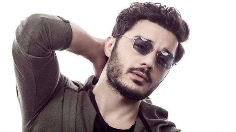 الیاس یالچینتاس بیر یولا چیکتیم